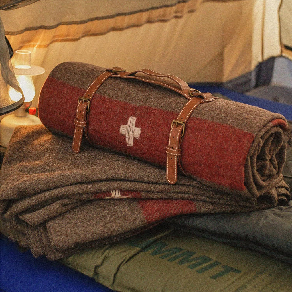 Wool blanket, warm and thick, perfect for camping, travel, and outdoor use 532
