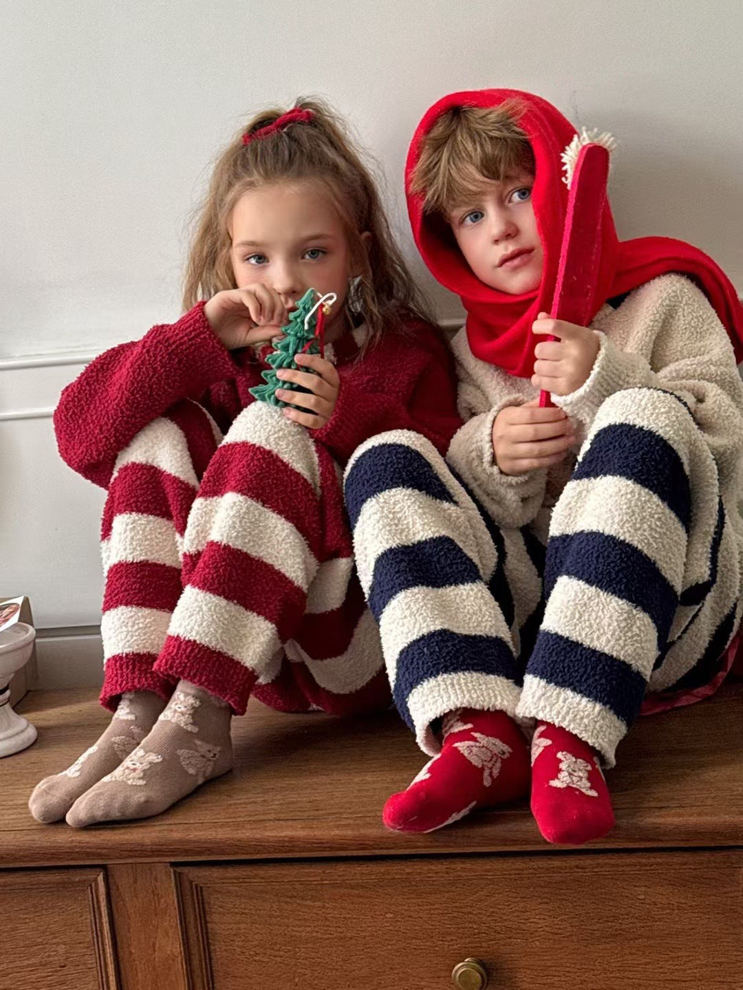 Autumn and Winter Thick Children's Home Clothing Set 209