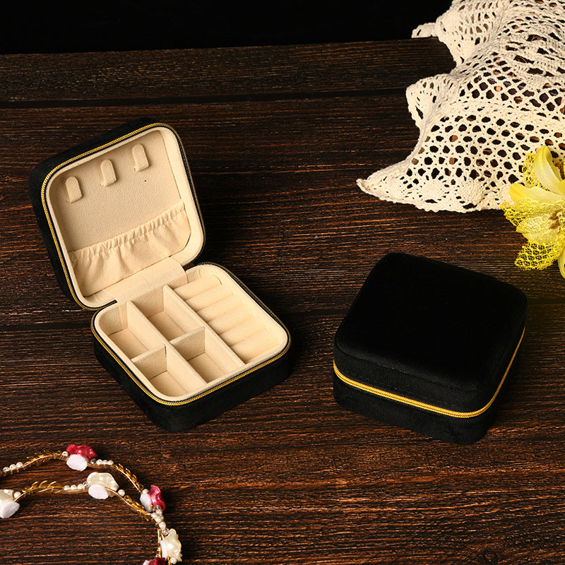 Simple and high-end ins swan velvet jewelry box with mirror 258