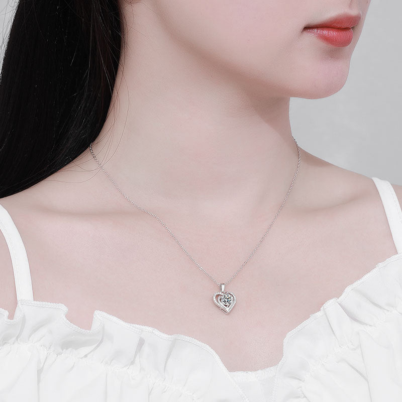 Pure silver moissanite necklace, women's heart-shaped collarbone chain pendant 269