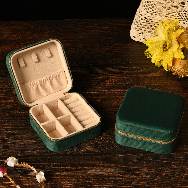 Simple and high-end ins swan velvet jewelry box with mirror 258