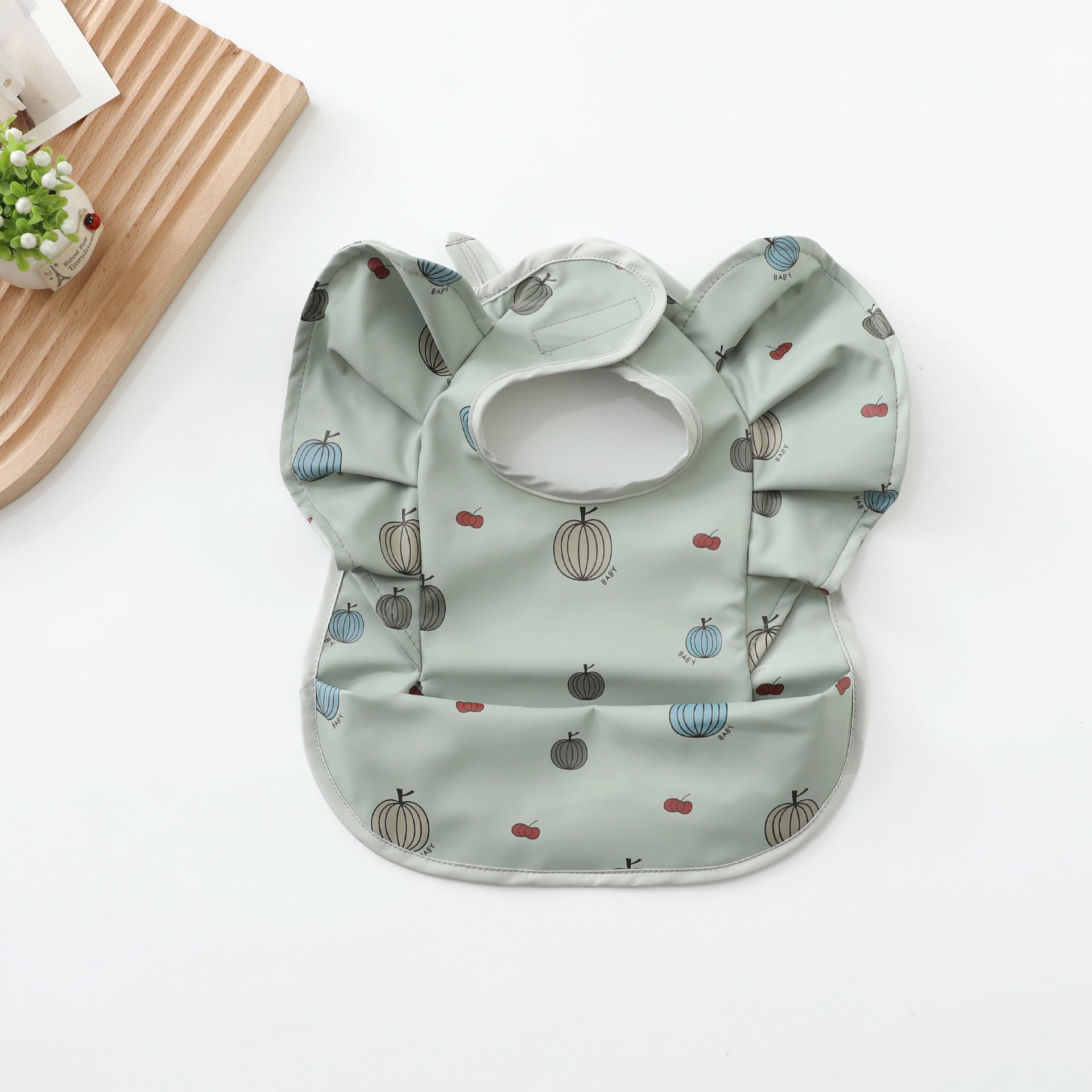 100 children's overalls with reverse dressing PU bibs 193